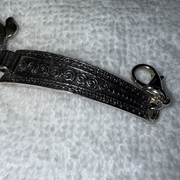 Handcrafted Turtle G clef Bracelet - Picture 2 of 12